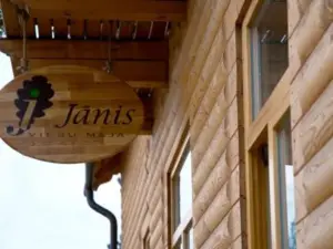 Viesu māja Jānis