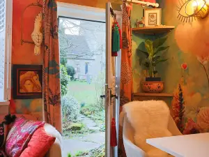Artists Hideaway in Cowfold