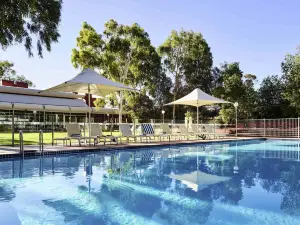 Emu Walk Apartments