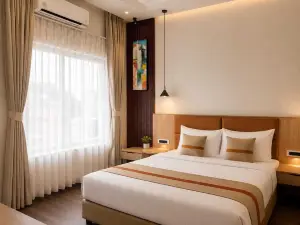 Hiive byConvivial Hotel TelibandhaRaipur