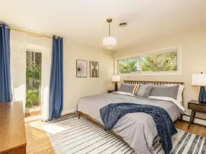 Milwaukee Riverside Retreat w/ Hot Tub + Game Room