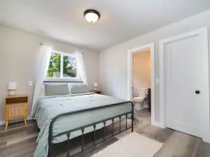 Cozy Updated Apartment Walking Distance to Downtown Fruita