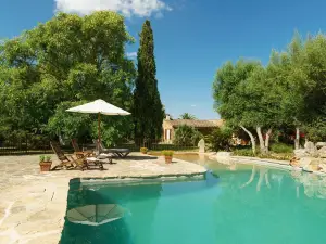 Holiday House for 6 Persons, with Swimming Pool