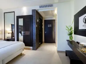 Business Hotel