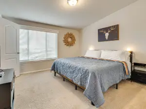 Fish, Hunt & Explore! Rodeo City Home w/ Hot Tub