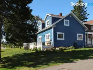 The Lookout Inn