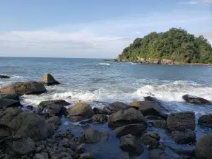 Apartamento Maré Mansa a 30 Metros da Praia Mansa em Caiobá Com Wifi