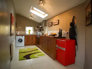 Charming 2-Bed House in West Cork Cupid's Cottage
