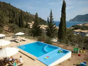 Lefkas Petra