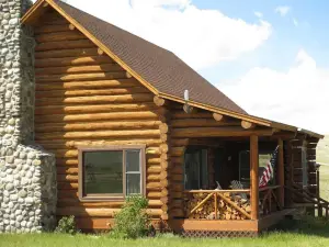 Blaine Creek Log Cabin with Spectacular views!