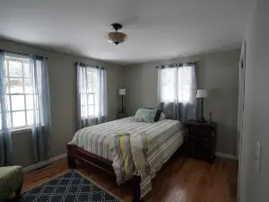 Tranquil 2-bedroom house with AC in Cornwallville nestled on 23 acres