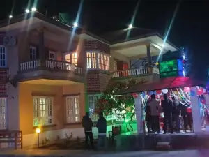 London House Resort