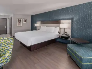 La Quinta Inn & Suites by Wyndham Santa Rosa