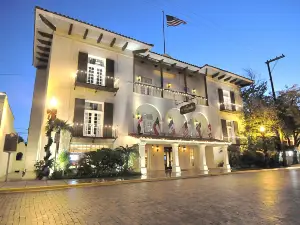 La Posada Hotel