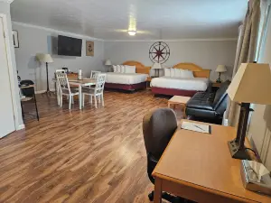 Capt.'s Inn & Suites