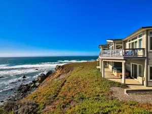 Luxury Beach House Rental with Hot Tub in Dillon Beach, California