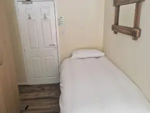 英尼斯科德溫酒館