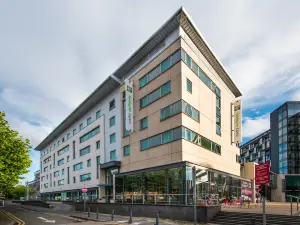 Holiday Inn Express LEEDS CITY CENTRE - ARMOURIES by IHG