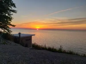 Lake View Cottage on Lake Erie