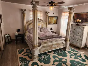 Unwind at the Lotus house Opal suite.