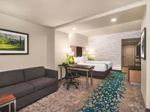 La Quinta Inn & Suites by Wyndham Cleveland TN