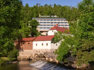 Postojna Cave Hotel Jama