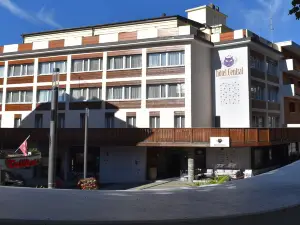 Hotel Central, Spa & Lounge Bar