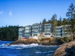 SookePoint Ocean Cottage Resort