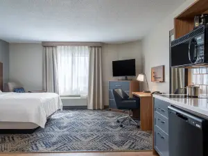 Candlewood Suites 羅克福德