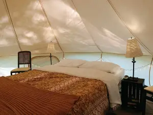 Luxurious Bell Tent Near Allegany State Park Fire Pit Creekside Glamping
