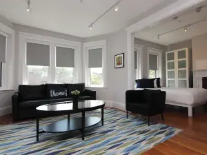 Maverick Suites at 89 Marion