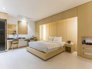 Guwol Hotel Rondo