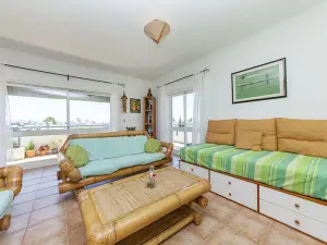 P 02 - Bedroom 2 in Meia-Praia Seaview Guesthouse