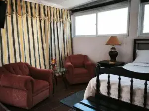 Nirvana 2, Habitación Doble Con Todos Sus Servicios
