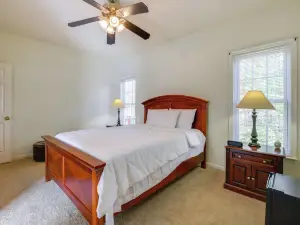 Great for Families! Suburban Home in Ruther Glen