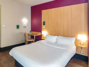 B&B 里昂卡呂埃國際城酒店