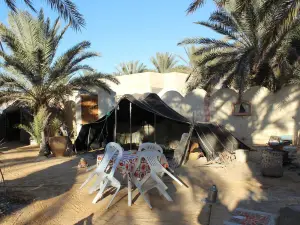 Accommodation near Desert a Douz