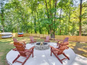 Anderson Retreat Private Hot Tub and Kayaks!