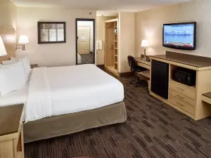 Livinn Hotel Minneapolis North / Fridley