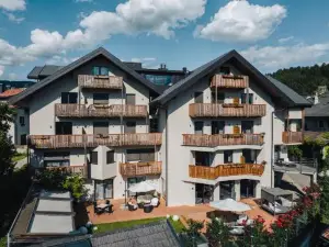 Am Brunnen Apartments