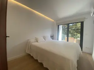 Apartamento-casa de Diseño con Entrada Privada y Pequeña Piscina