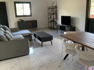 NGAYABÉ 976