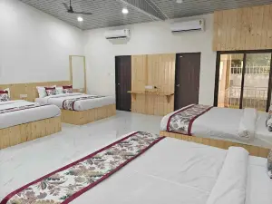 Peak Paradise Resort