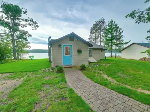 Big Bear Lake Retreat w/ 2 Homes Main/Beach Houses