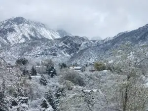 Large 3200sf A-Frame House Close to Snowbird Alta Ski &Stunning Mountain View!
