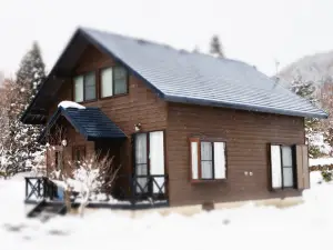 Log House Cottage Oze Toumeisou