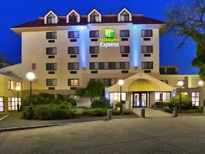 Holiday Inn Express BOSTON-WALTHAM by IHG