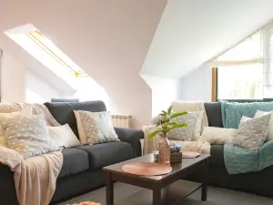 Luxury Singular Apartments Green