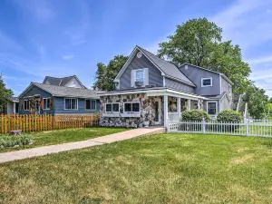 Elegant Stone Cottage Steps to Crystal Lake Beach