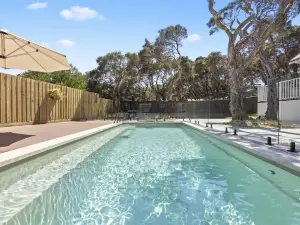 Saltwood Coastal Hamptons Luxe With Pool
